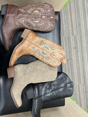 Off Broadway Shoe Warehouse