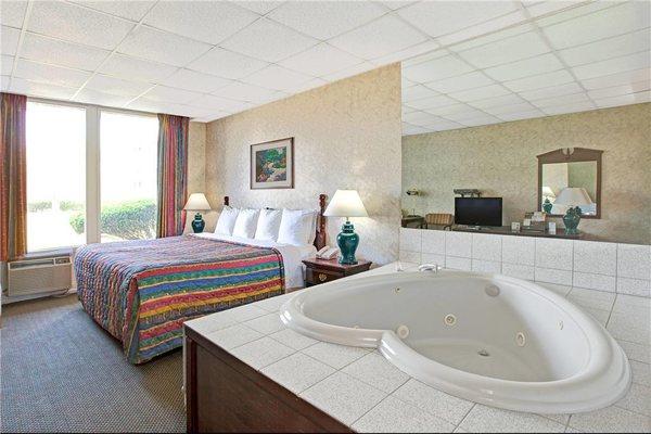 King Bed Jacuzzi Suite