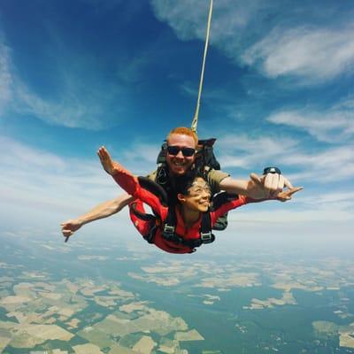 Flying like a bird with Tater!