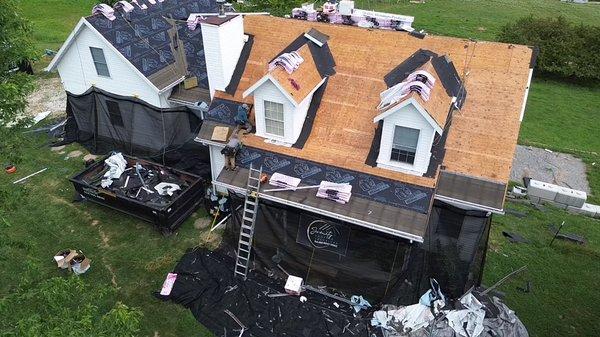 No Short Cuts! Ice and Water Shield on all eaves, valleys, and penetrations as well as quality synthetic underlayment on the entire deck