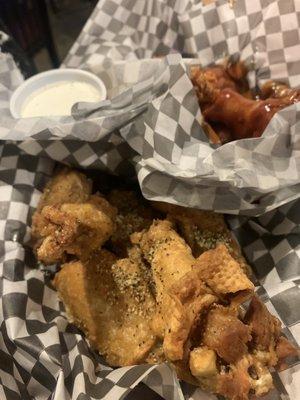 Lemon pepper/ bbq wings