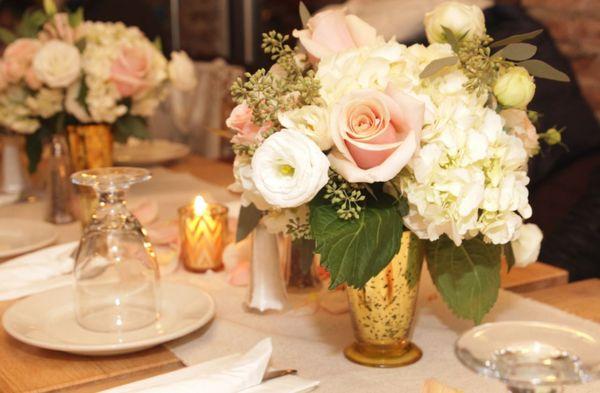 Wedding Table-top arrangements at reasonable prices!