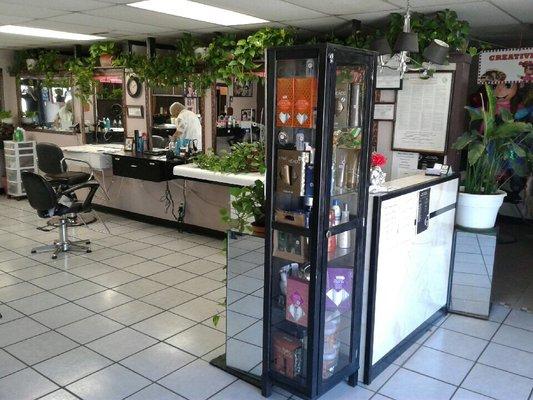 Nellie's Beauty Salon