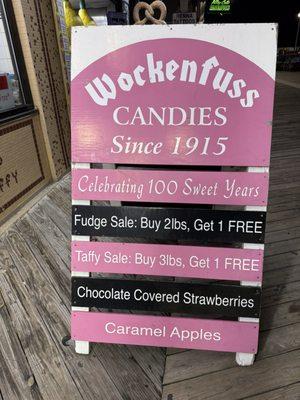 Don't sleep on the specials! They have sweet pink tote bags as well, perfect for breast cancer awareness month!