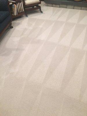 Thorough, not over saturated, antiques on styrofoam lift pads. Looks like new!