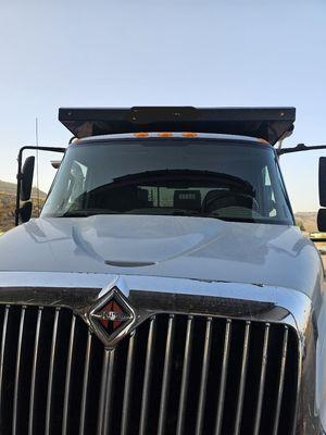 WE SERVICE COMMERCIAL VEHICLES!