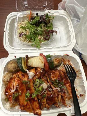 I ordered two spicy chicken dishes. They came with a generous amount of chicken, a side of salad, and plenty of white rice.