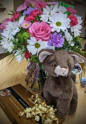 Zups Dollars Flowers & Gifts