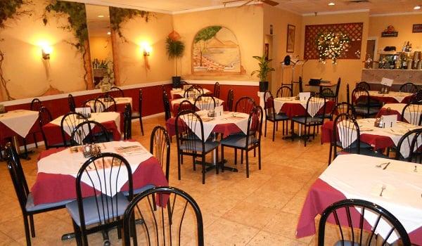 Dine with fine Italian cuisine in our quite atmosphere.