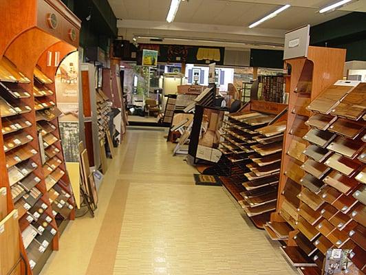 Hardwood & Laminate Flooring as well as Cork. Mirage, Somerset, Armstrong, Bella Cera, Capri Cork.