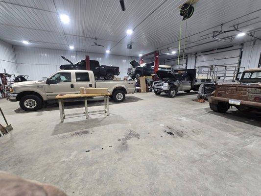 706 Service and Tire