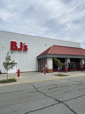 BJ's Wholesale Club Gas Station