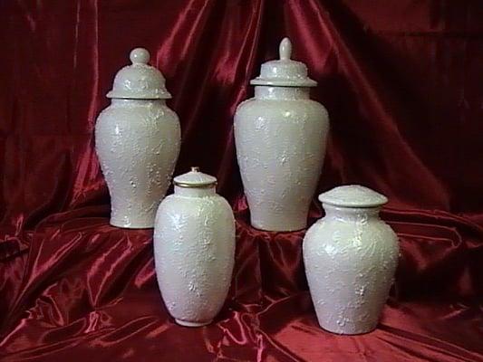 Elegant Inspiration Urns