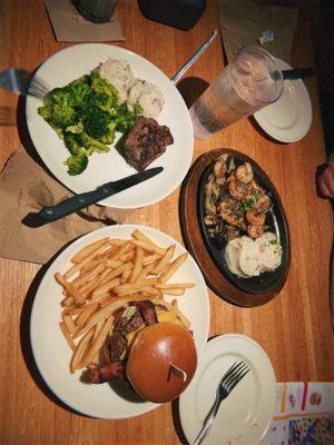 6 oz. Top Sirloin* Classic Bacon Cheeseburger Bourbon Street Chicken & Shrimp