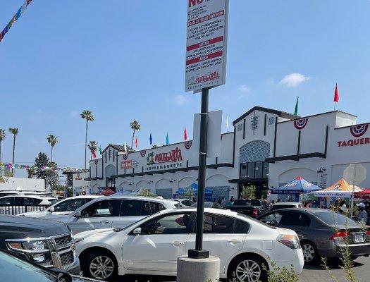 Vallarta Supermarkets