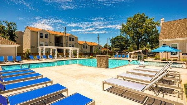 Sundeck and pool