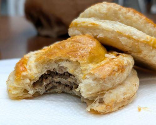 Pate chaud richer and more savory than at other places. Also liked the filling to pastry ratio