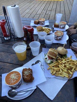 The Nugget Mountain Bar