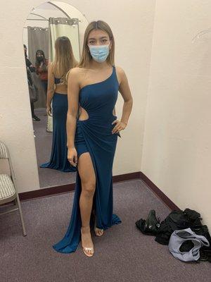 Araceli's Elegant Bride & Formal Wear