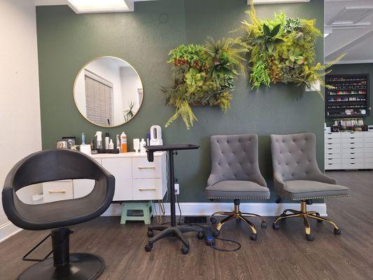 Jensen & Co Salon