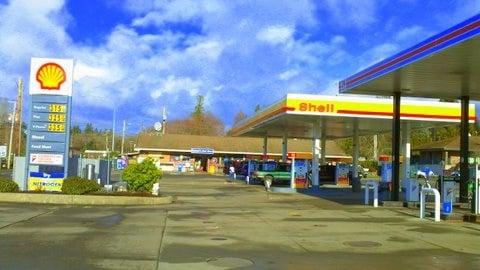Sandy's Deli Mart