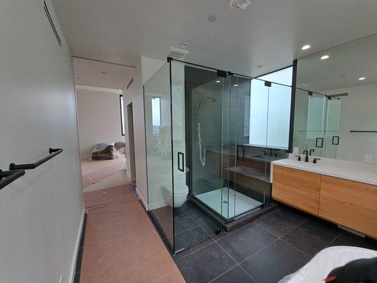 Dwayne's Glazing and Construction