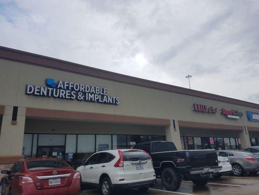 Affordable Dentures & Implants