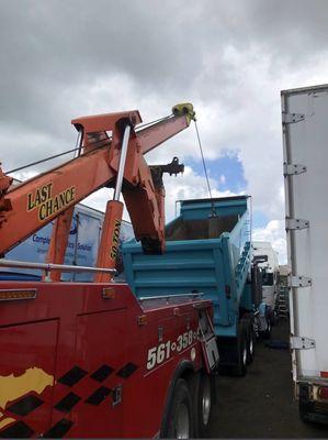 Reyes Trucking