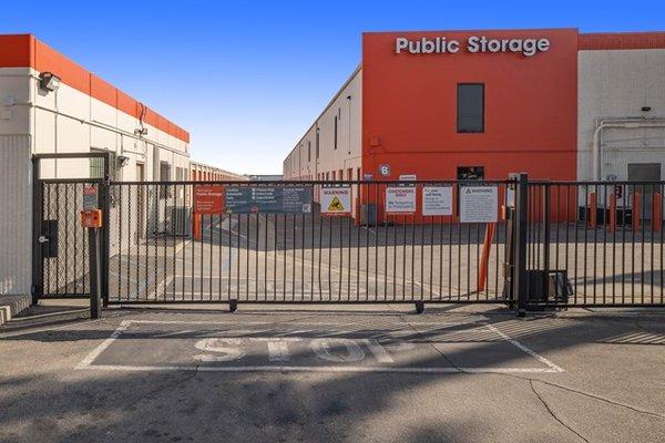 Public Storage