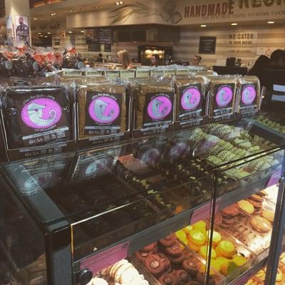 Try our vegan snickerdoodle or Double Chocolate Brownie! 14-18 grams of protein and less sugar than any bar out there!