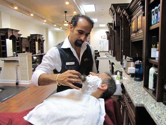 Friend's Barber Shop