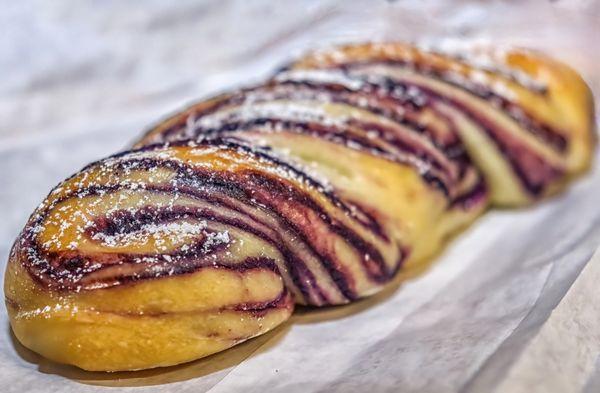 Cloverleaf Coffee & Bakery