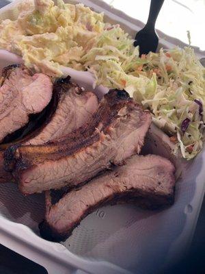 The $10 deli special BBQ plate. One meat (ribs, sausage or tri tip) and 2 sides. Excellent!!