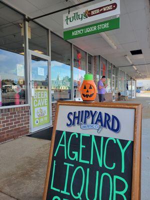 Tully's Beer and Wine