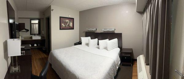 Red Roof PLUS+ Nashville Airport