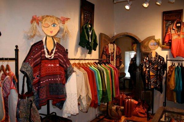 Dancing Ladies De Santa Fe