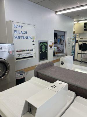 Payson Laundry mat
