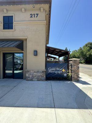 Corner Location and front door