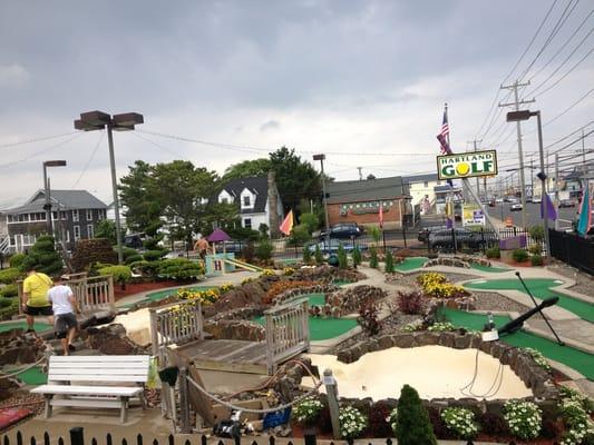Hartland Miniature Golf & Arcade