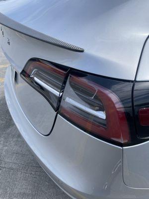 Broken/uneven/off track trunk