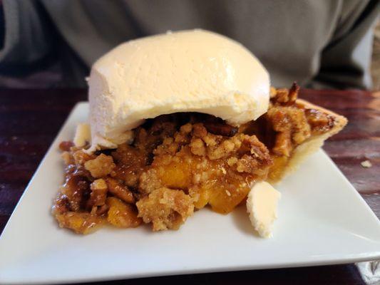 Peach caramel crunch pie. Serious stuff right here.