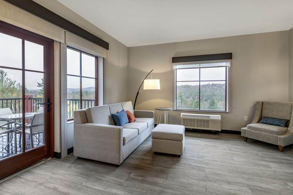 Cambria Hotel Lake Placid-Lakeside Resort