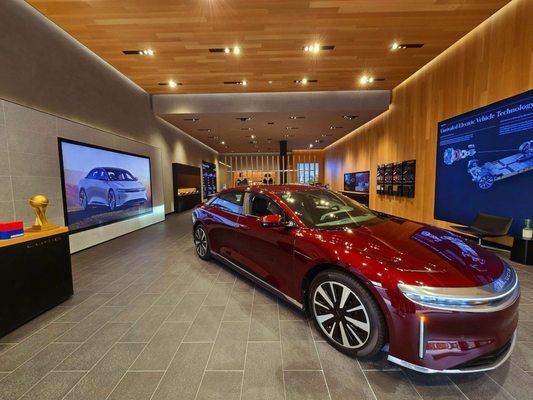 Lucid Studio Fashion Island