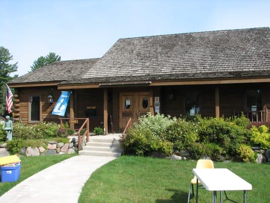 Land O'lakes Public Library