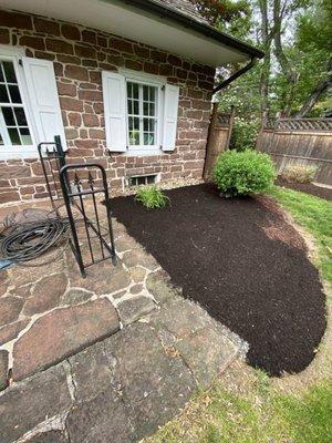 Montes Landscape & Tree Service