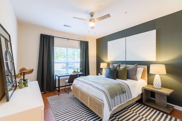 Hawthorne at the Hollow