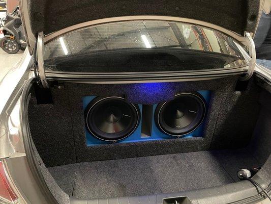 Rockford fosgate p3 12" subwoofer custom box with amplifier