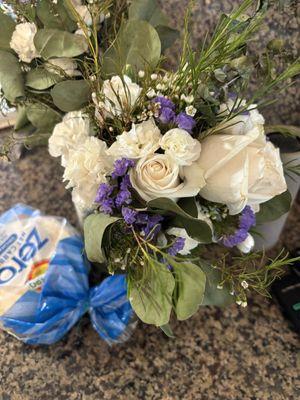 This is what I received.
They were to have blue not purple.