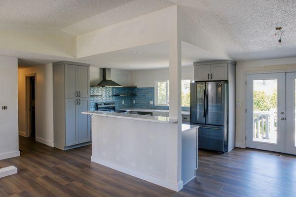 Open layout kitchen remodel in Vancouver, WA designed for cooking, storage, and entertaining.