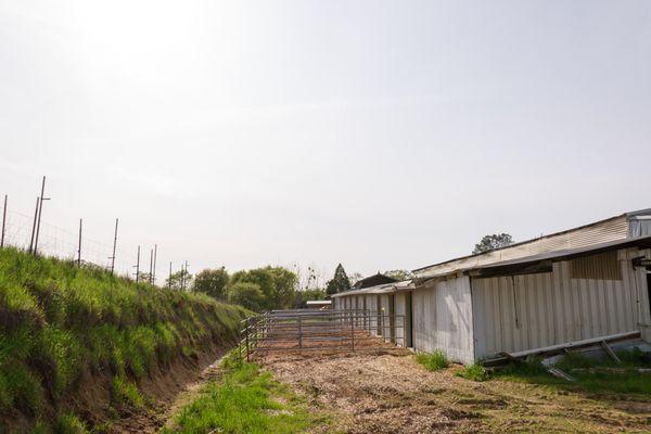 Far West Stables LLC